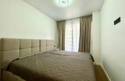 Resale - Apartment / Flat - Torrevieja - Punta prima