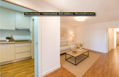 Resale - Apartment / Flat - Torrevieja - Parque de las Naciones