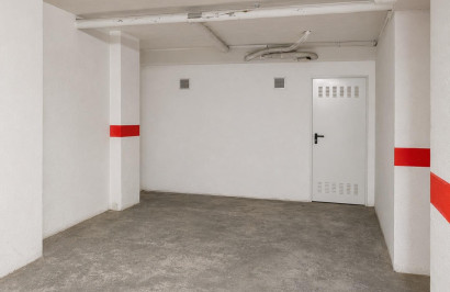 Resale - Apartment / Flat - Torrevieja - Parque de las Naciones