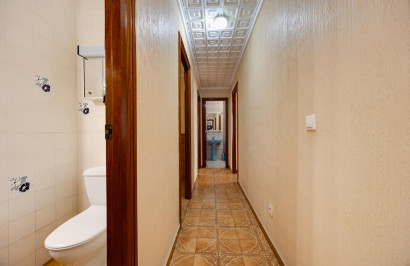 Resale - Apartment / Flat - Torrevieja - Playa del Acequión