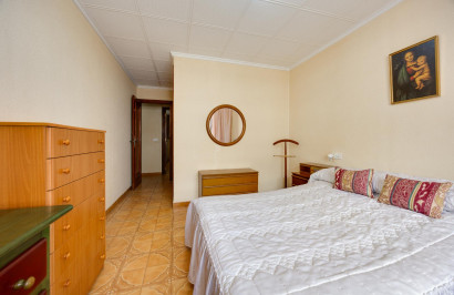 Resale - Apartment / Flat - Torrevieja - Playa del Acequión