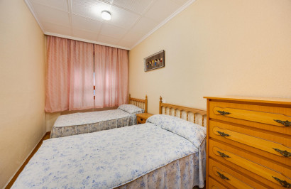 Resale - Apartment / Flat - Torrevieja - Playa del Acequión
