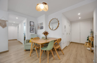 Resale - Apartment / Flat - Torrevieja - playa de los naufragos