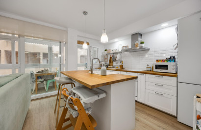 Resale - Apartment / Flat - Torrevieja - playa de los naufragos