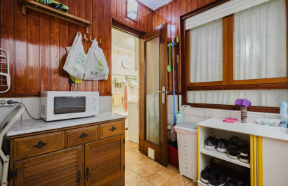 Resale - Apartment / Flat - Torrevieja - Playa del Acequión