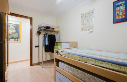 Resale - Apartment / Flat - Torrevieja - Playa del Acequión
