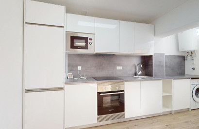 Resale - Apartment / Flat - Orihuela Costa - Villamartín