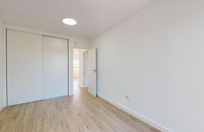 Resale - Apartment / Flat - Orihuela Costa - Villamartín