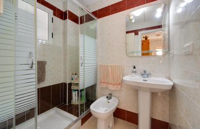 Resale - Apartment / Flat - Torrevieja - playa de los naufragos