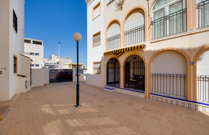 Resale - Apartment / Flat - Torrevieja - playa de los naufragos