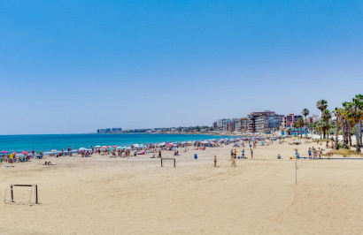 Resale - Apartment / Flat - Torrevieja - playa de los naufragos
