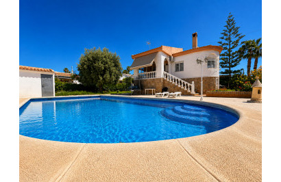 Resale - Detached Villa - Torrevieja - La Siesta