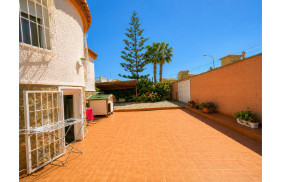 Resale - Detached Villa - Torrevieja - La Siesta