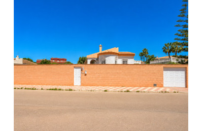 Resale - Detached Villa - Torrevieja - La Siesta