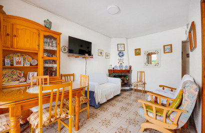 Resale - Apartment / Flat - Torrevieja - Playa del Acequión