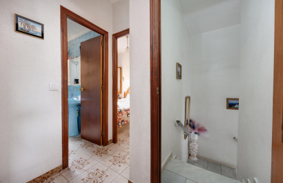 Resale - Apartment / Flat - Torrevieja - Playa del Acequión