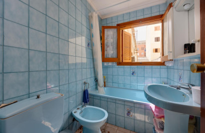 Resale - Apartment / Flat - Torrevieja - Playa del Acequión
