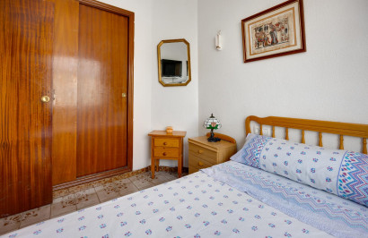 Resale - Apartment / Flat - Torrevieja - Playa del Acequión
