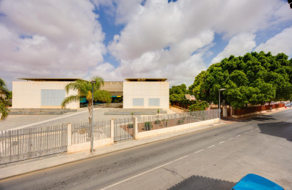Resale - Apartment / Flat - Torrevieja - Playa del Acequión