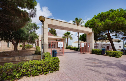 Resale - Apartment / Flat - Torrevieja - Playa del Acequión