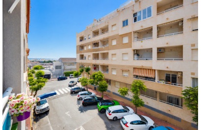 Resale - Apartment / Flat - Torrevieja - Playa del Acequión