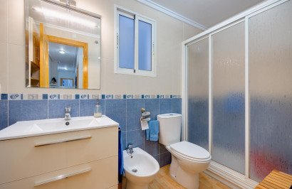 Resale - Apartment / Flat - Torrevieja - Playa del Acequión