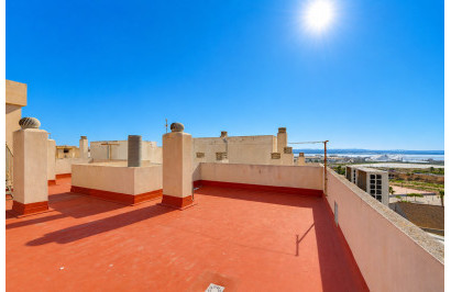 Resale - Apartment / Flat - Torrevieja - Playa del Acequión
