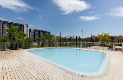 Resale - Apartment / Flat - Torrevieja - Punta Prima