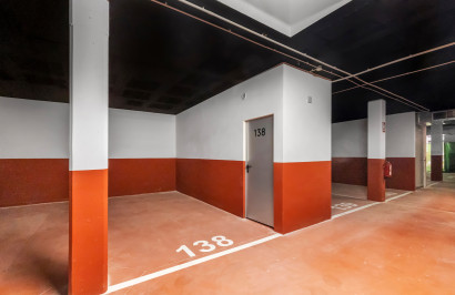 Resale - Apartment / Flat - Torrevieja - Punta Prima