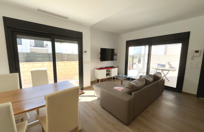 Resale - Semi - Detached Villa - Ciudad Quesada - Pueblo Bravo