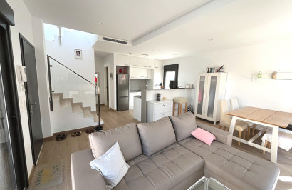 Resale - Semi - Detached Villa - Ciudad Quesada - Pueblo Bravo