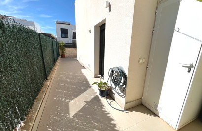 Resale - Semi - Detached Villa - Ciudad Quesada - Pueblo Bravo