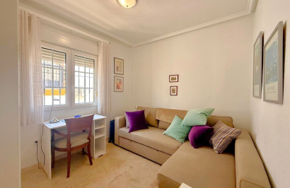 Resale - Apartment / Flat - Orihuela Costa - Los Dolses
