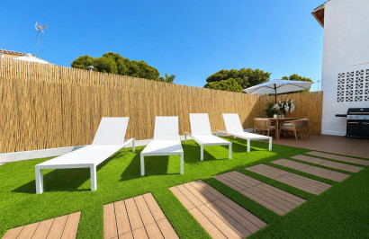 Resale - Semi - Detached Villa - Orihuela Costa - Punta Prima