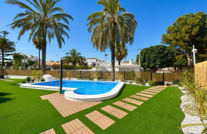 Resale - Semi - Detached Villa - Orihuela Costa - Punta Prima