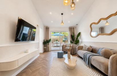 Resale - Semi - Detached Villa - Orihuela Costa - Punta Prima