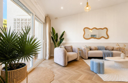 Resale - Semi - Detached Villa - Orihuela Costa - Punta Prima