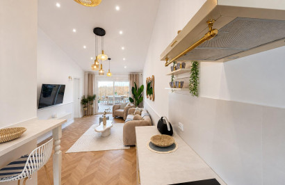 Resale - Semi - Detached Villa - Orihuela Costa - Punta Prima