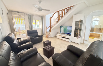 Resale - Town House - Villamartín