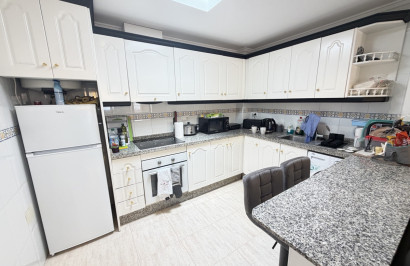 Resale - Town House - Villamartín