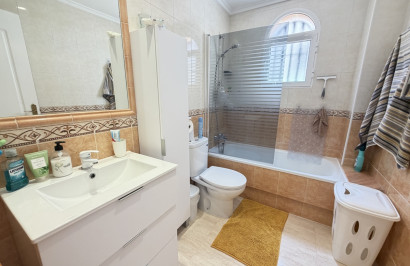 Resale - Town House - Villamartín