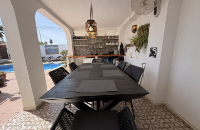 Resale - Apartment / Flat - Torrevieja - San Luis