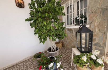 Resale - Apartment / Flat - Torrevieja - San Luis