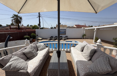 Resale - Apartment / Flat - Torrevieja - San Luis