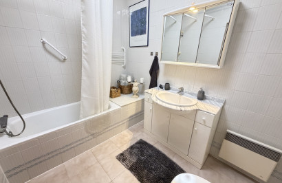 Resale - Apartment / Flat - Torrevieja - San Luis