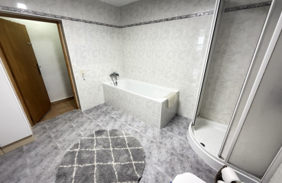 Resale - Apartment / Flat - Torrevieja - San Luis