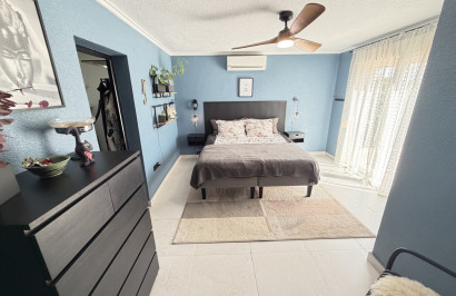 Resale - Apartment / Flat - Torrevieja - San Luis