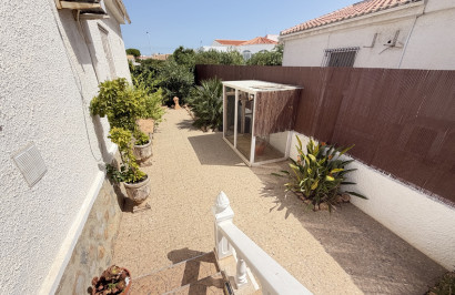 Resale - Apartment / Flat - Torrevieja - San Luis