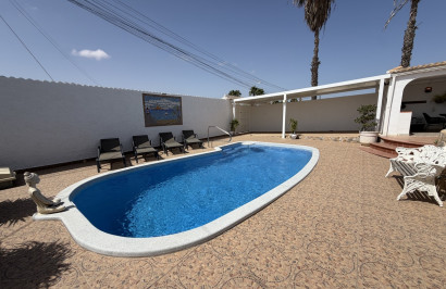 Resale - Apartment / Flat - Torrevieja - San Luis