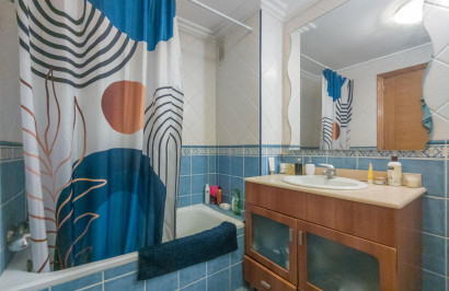 Resale - Apartment / Flat - Torrevieja - Acequion